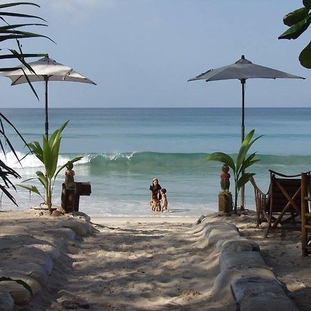 Jj Beach Resort & Jj Seafood Koh Phayam Buitenkant foto