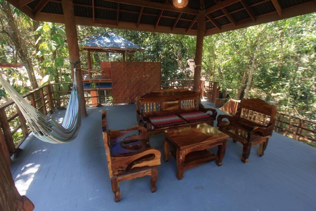 Jj Beach Resort & Jj Seafood Koh Phayam Buitenkant foto