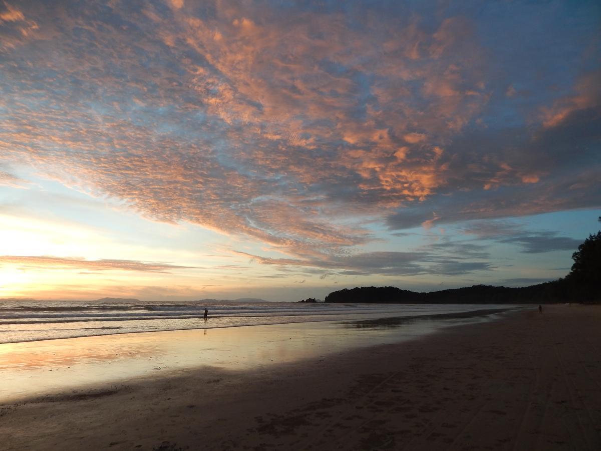 Jj Beach Resort & Jj Seafood Koh Phayam Buitenkant foto