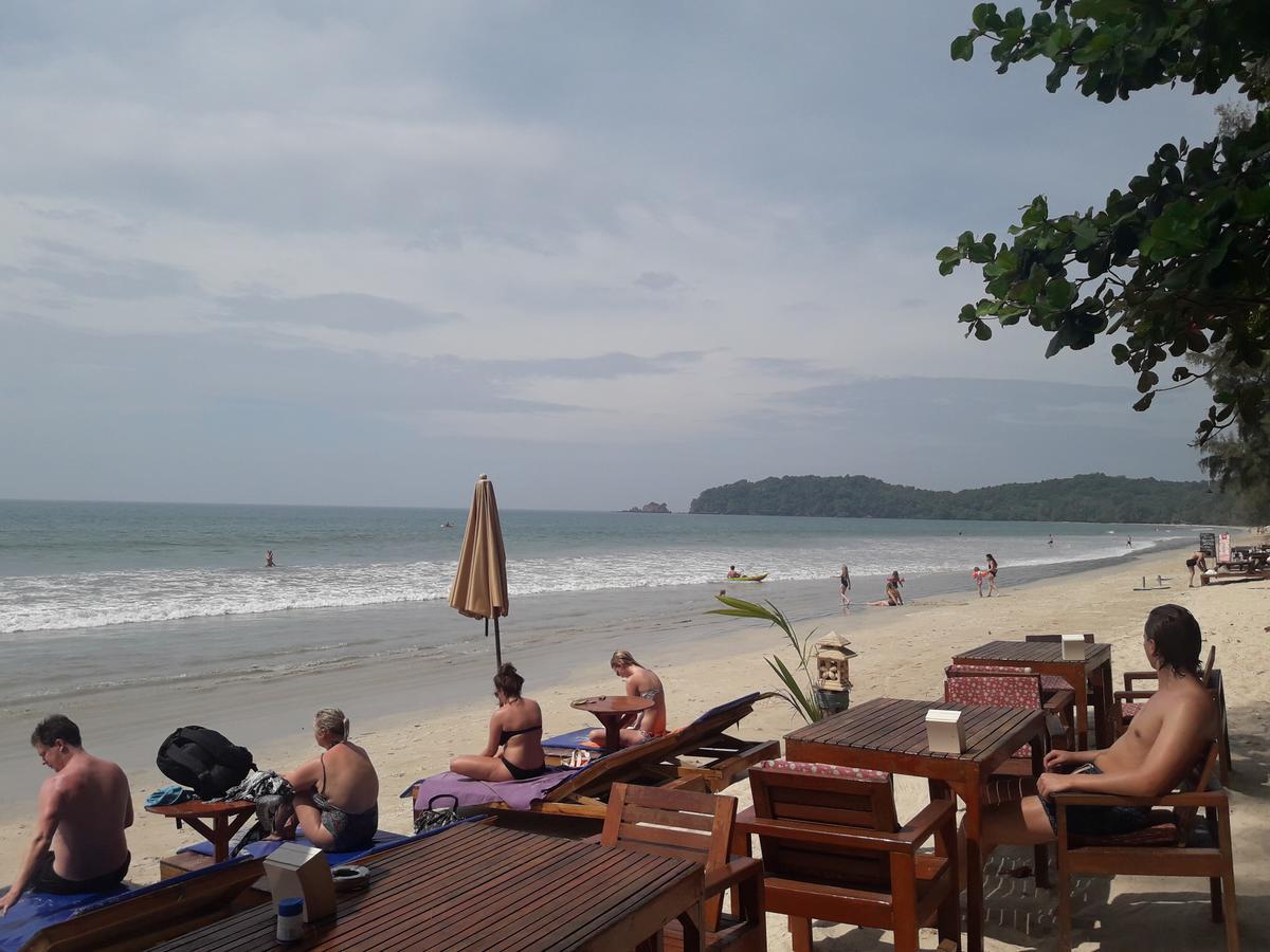 Jj Beach Resort & Jj Seafood Koh Phayam Buitenkant foto
